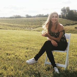 Meet your Posher, Emma